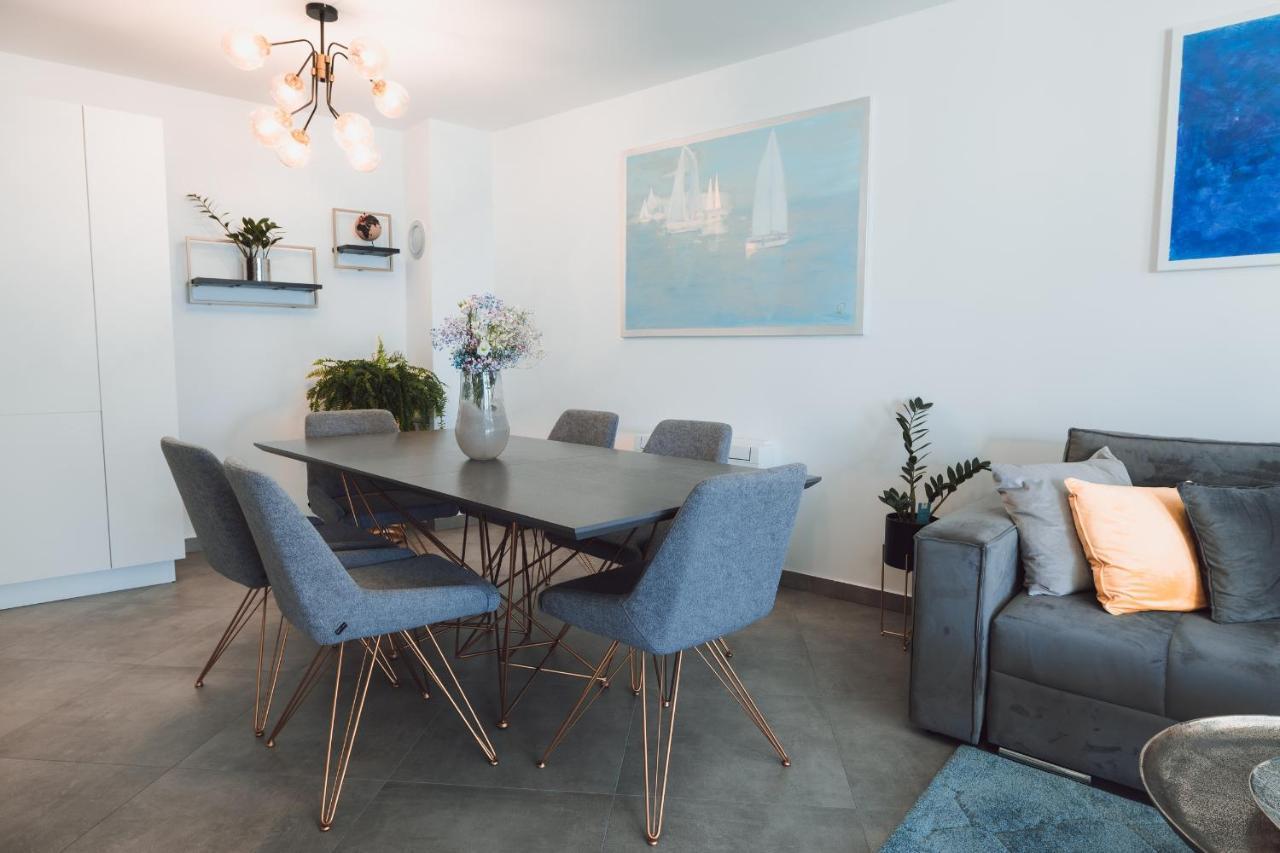 Villa Smaragd - Lapis - Luxury Apartment With Shared Pool 마카르스카 외부 사진